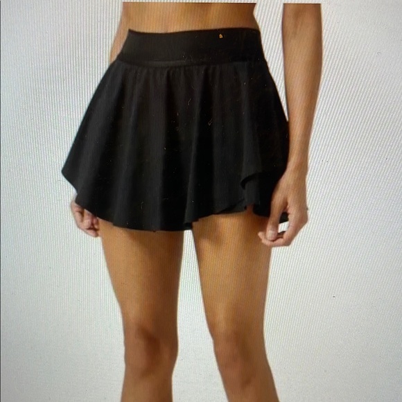 lululemon athletica Black Skirt - Picture 1 of 7